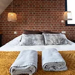 Au Coeur Du Village 4*