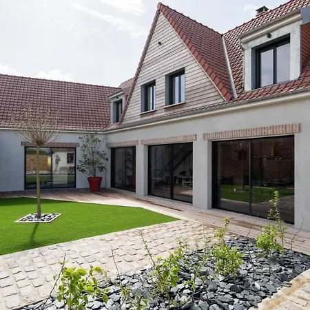 Гостевой дом Au Coeur Du Village