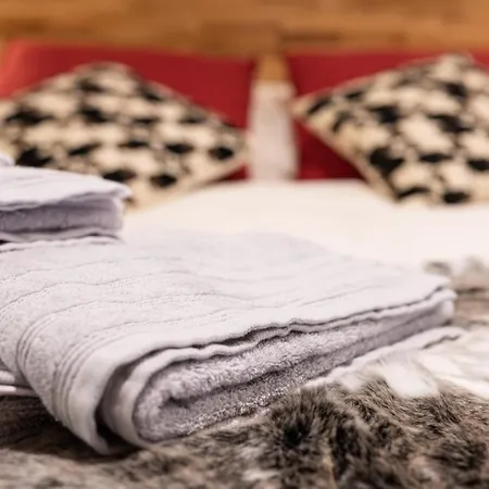 Гостевой дом Au Coeur Du Village 4*