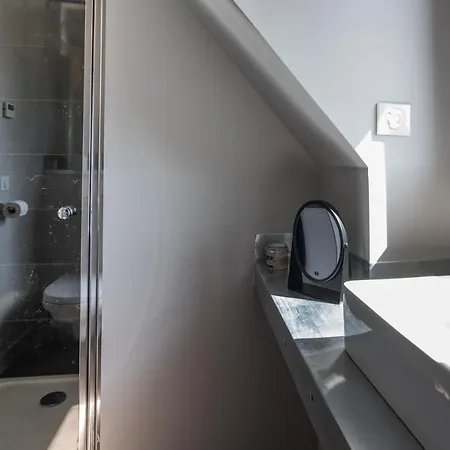 Гостевой дом Au Coeur Du Village 4*