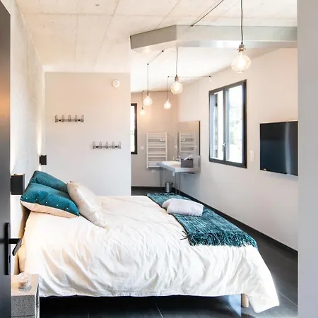 Au Coeur Du Village 4*