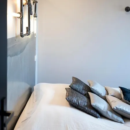 Au Coeur Du Village Affittacamere 4*
