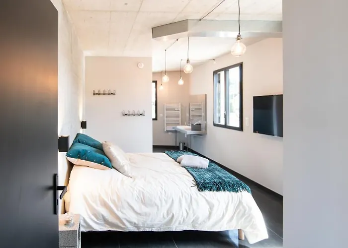 Au Coeur Du Village 4*