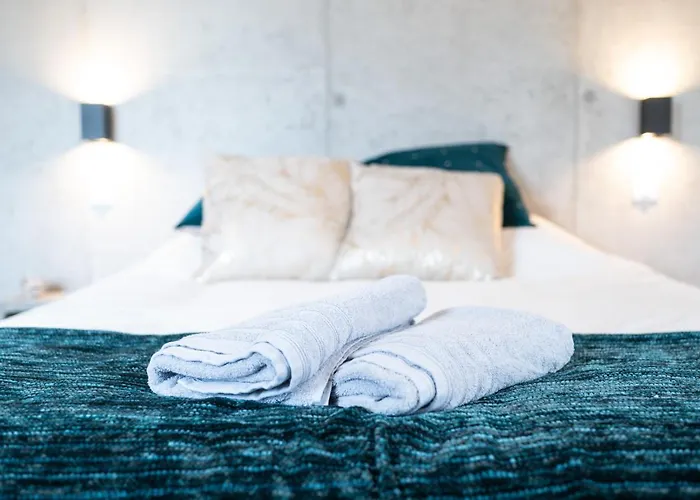 Au Coeur Du Village 4*